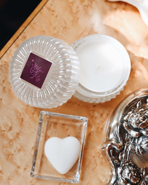 Mistletoe Kiss Bauble Glass Candle