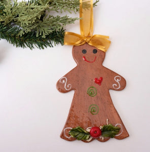 GINGERBREAD WOMAN